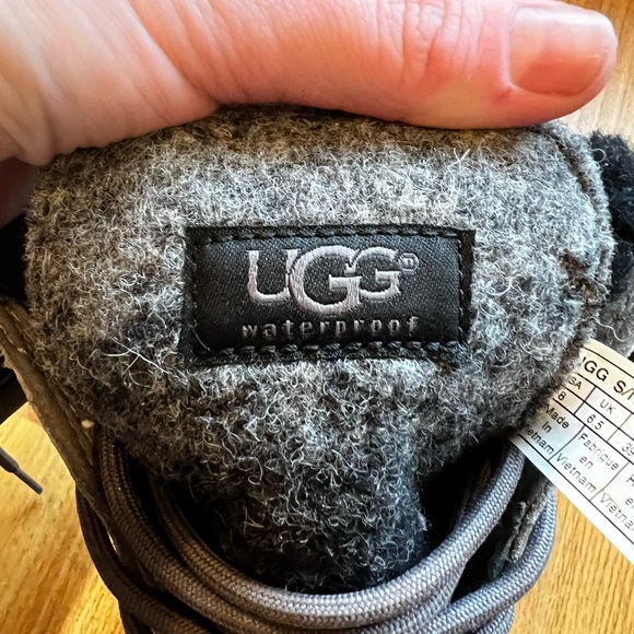 UGG Womens Adirondack II Waterproof Grey Size 8 - Picture 6 of 11